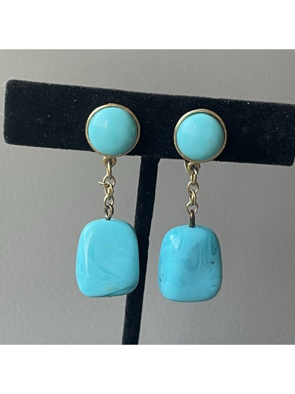 Vintage Signed Trifari Dangle Drop Earrings Clip On Faux Turquoise Gold Tone